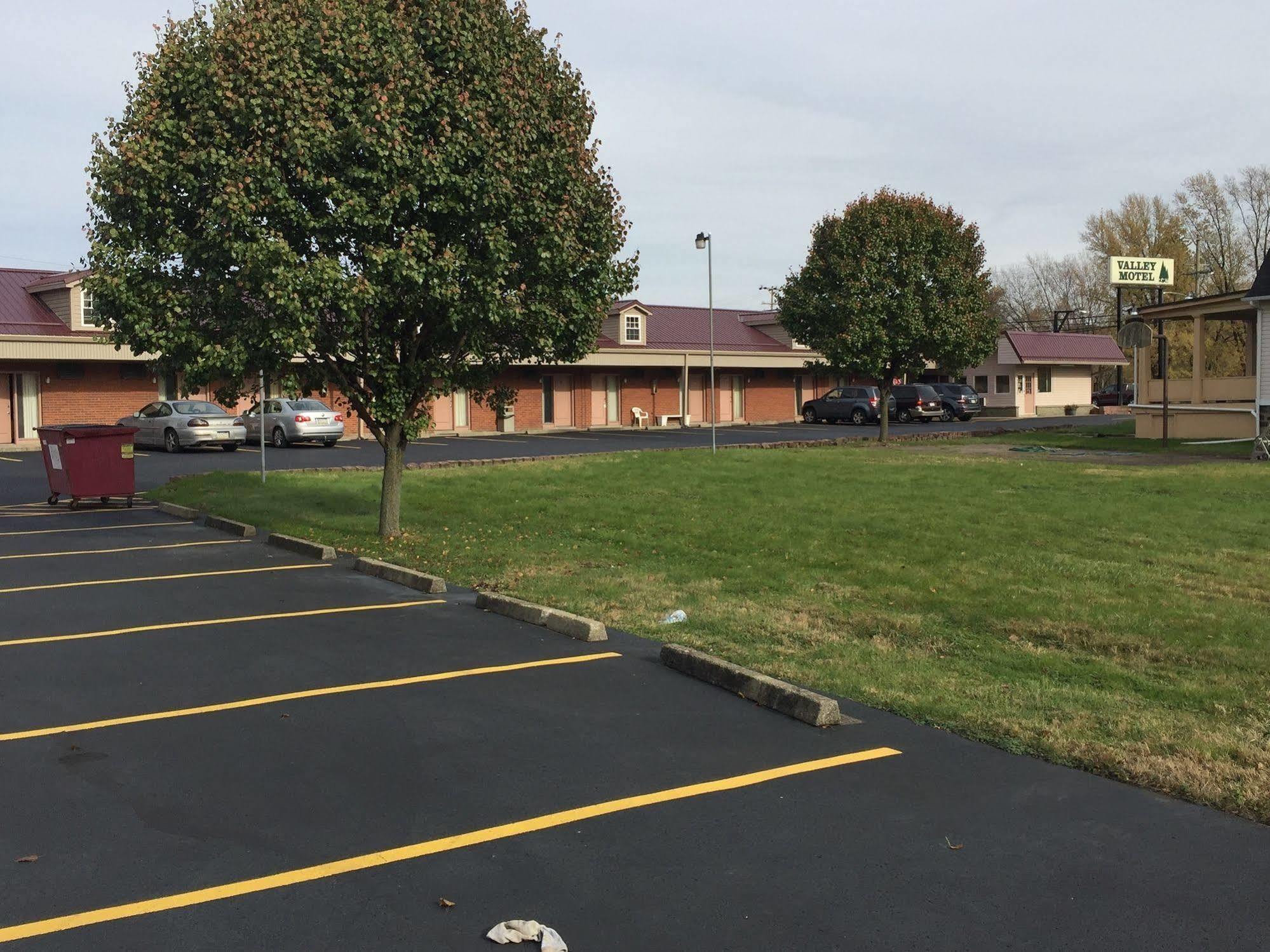 Valley Motel Pittsburgh Harmarville Exterior foto